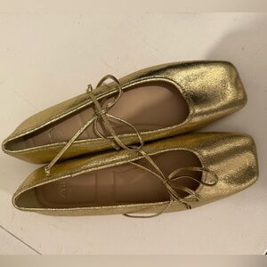 Zara Gold Ballet Flats. Brand New! Size 40